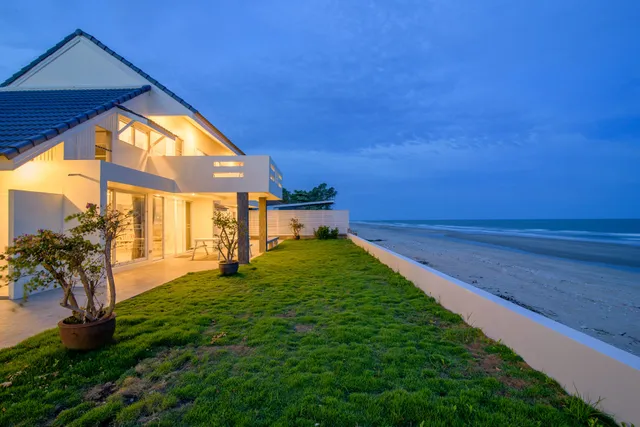 C-Shore Private Beachfront House