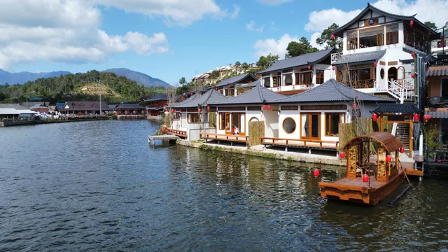 Nihao Rakthai Resort