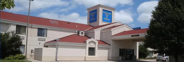 Syracuse Inn & Suites
