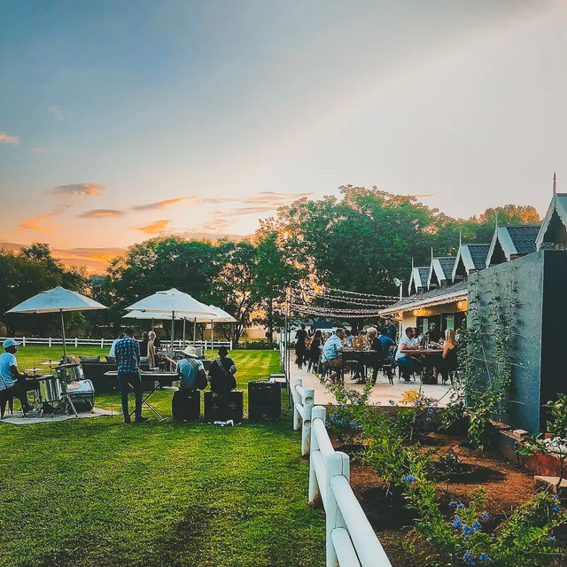 Warm Karoo & The Kitchen