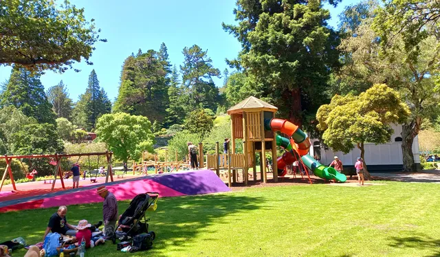 Dunedin Botanic Garden Playground