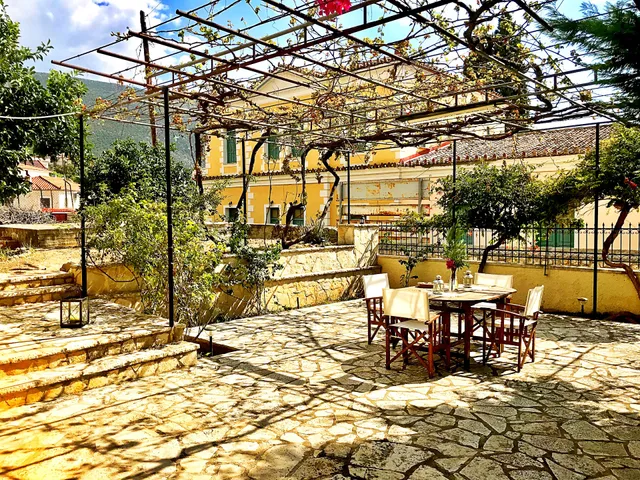 Elia Apartments Chrisso