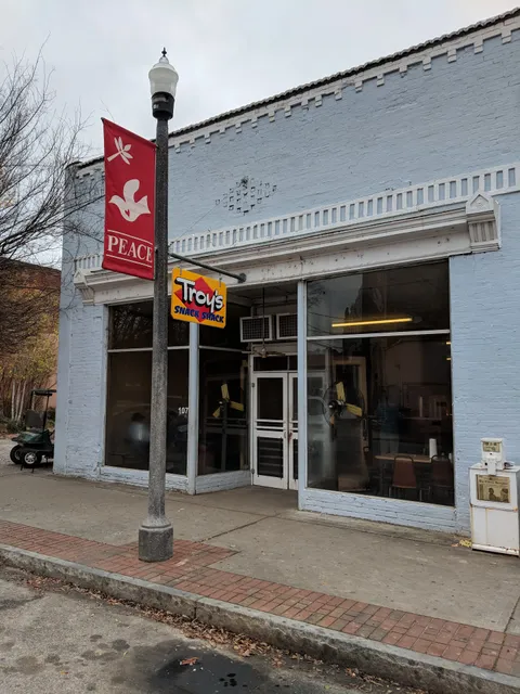 Troy's Snack Shack