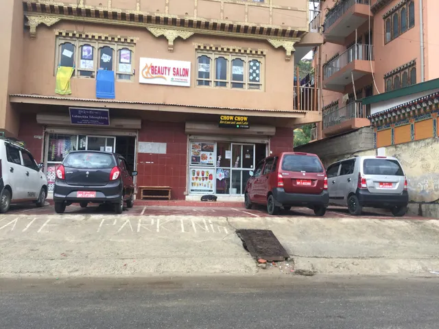 Chow Chow Restaurant and Cafe