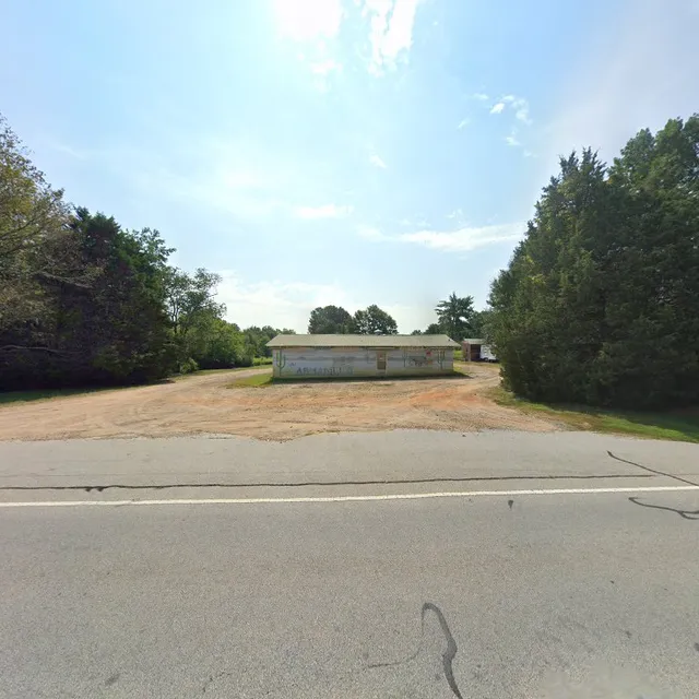 Armadillo Bar & Grill