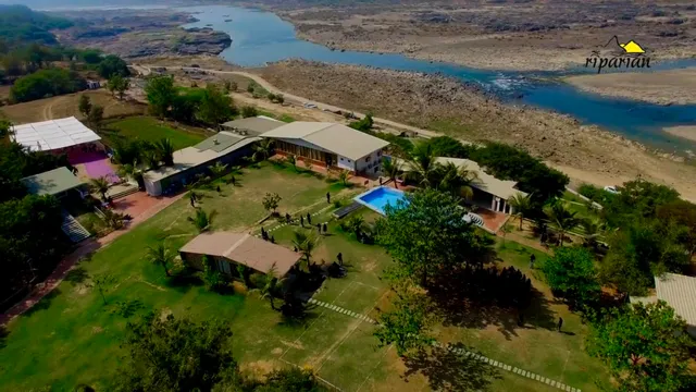 Riparian - the riverside camp and adventure destination