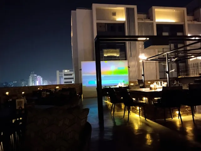 Varietea Lounge & Terrace