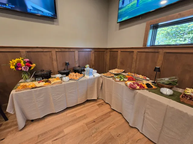 Grassy Creek Golf Club Lounge