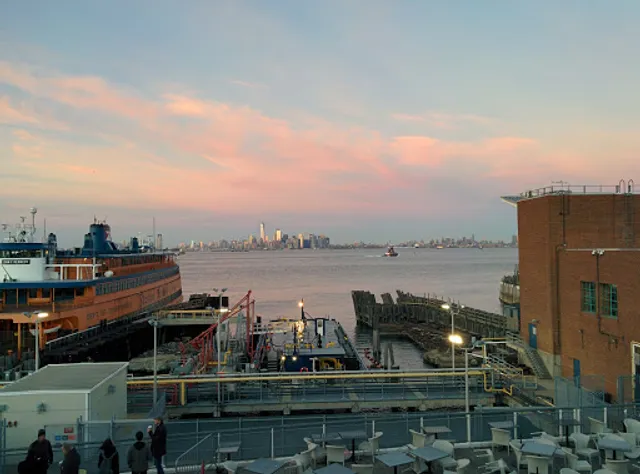 Whitehall St-South Ferry