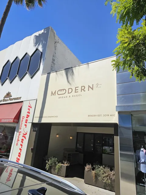 Modern Bread and Bagel - Beverly Hills
