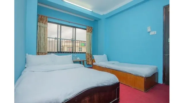 SPOT ON 571 Hotel Ashim