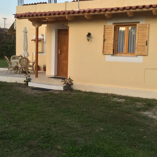 THE MANSION OF DIONISOS AND DIMITRA