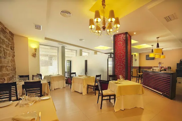 Antique Restaurante y Tapas