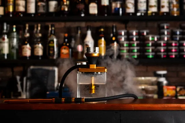 SHISHA LOUNGE CHILLS