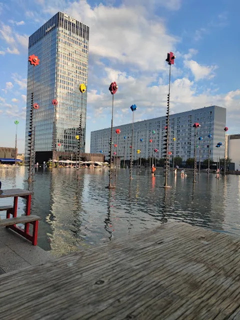 Esplanade de la Défense