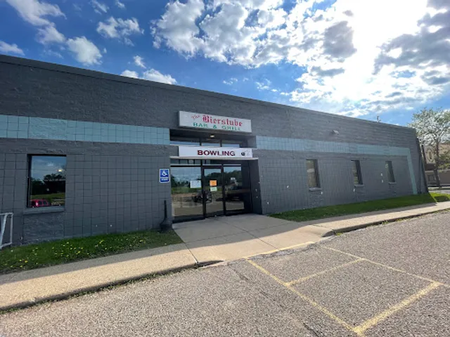 RW's Bierstube Bowl and Grill
