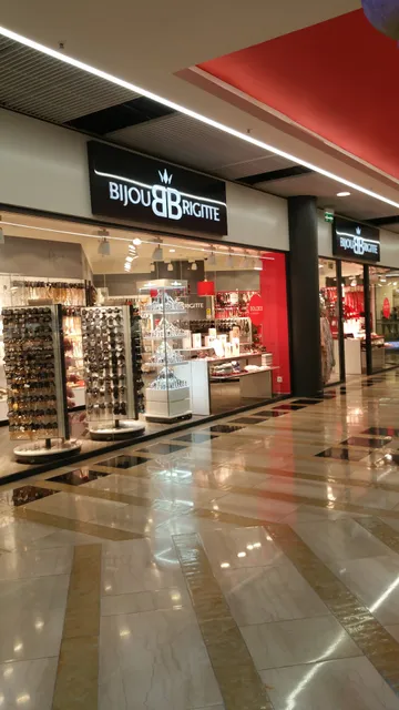 Espace d'Erlon shopping mall