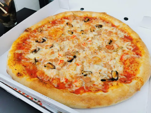 Alino’s Restaurant Pizzeria und Indische Spezialitäten