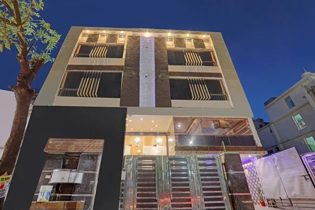 Super Townhouse Riddhi Residency