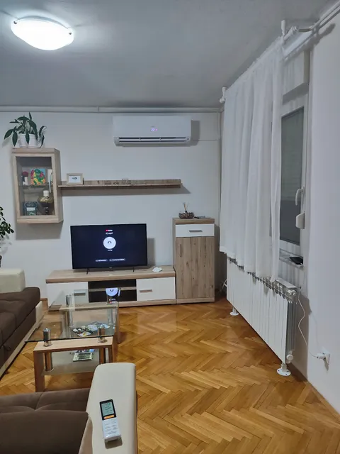 APARTMENT BLACK RIVER