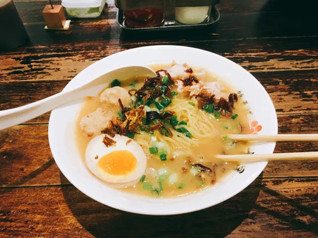Nanase Ramen Thonglor 七星ラーメントンロー本店