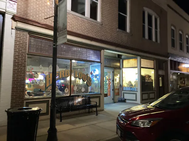 Herb N' Lou's Pizza