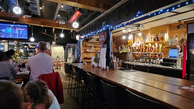 Villa Nova Pizzeria - New Buffalo