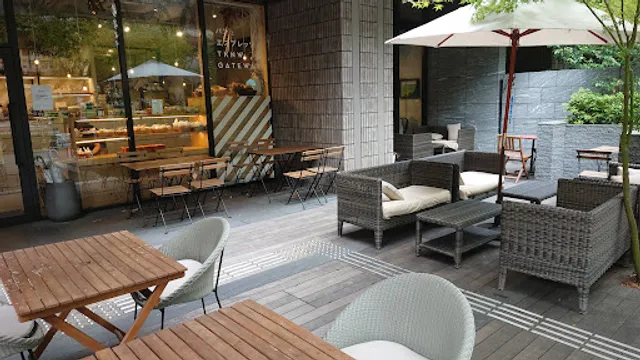 Bread, Espresso& TAKANAWA GATEWAY