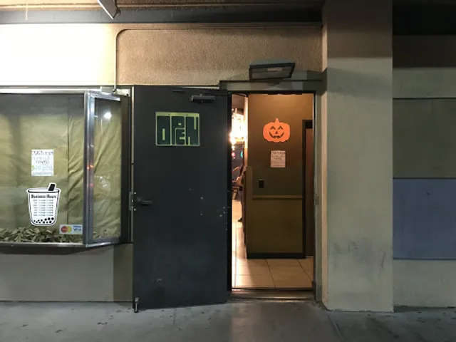 Half & Half Tea House Monterey Park