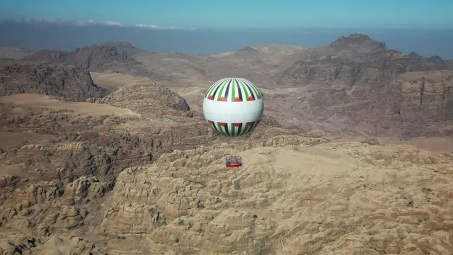 Petra Balloon