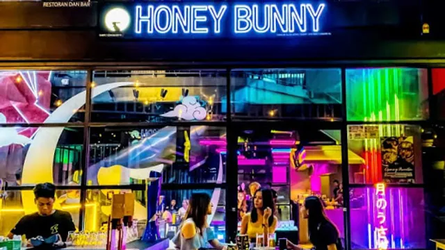 Honey Bunny - Pong Bar and Restaurant