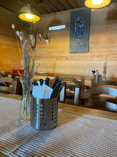 Jeranti's Restaurant, Hotel und Bar