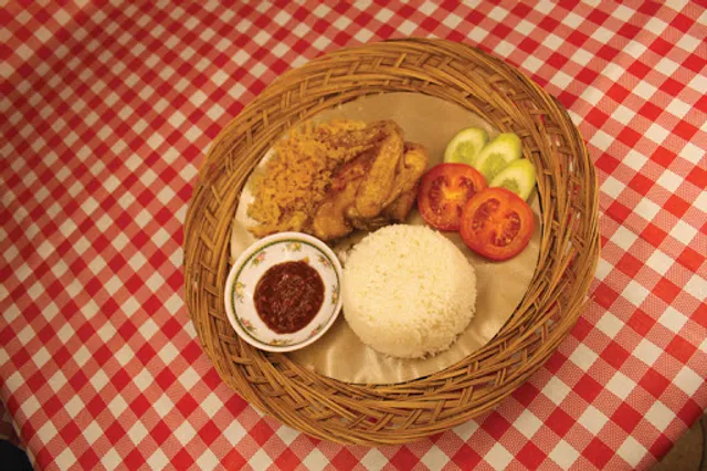 Ayam Goreng Kalasan.