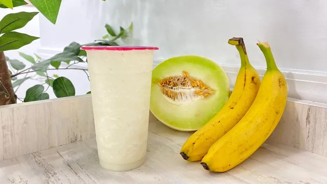 JUJU66 real fruit smoothie and fresh tea