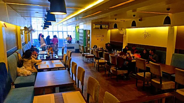 Fusion Rasoi (Restaurant and Baker)