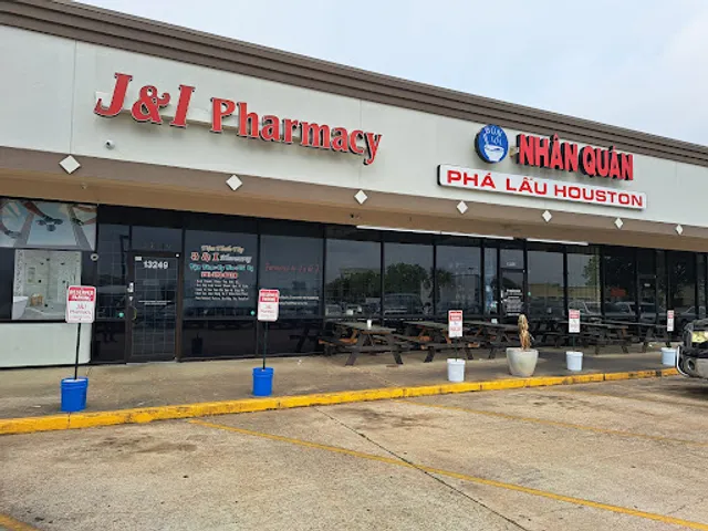 Bún Nhân Quán-Phá Lấu Houston