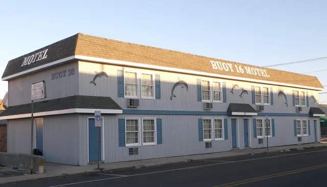 Buoy16 motel