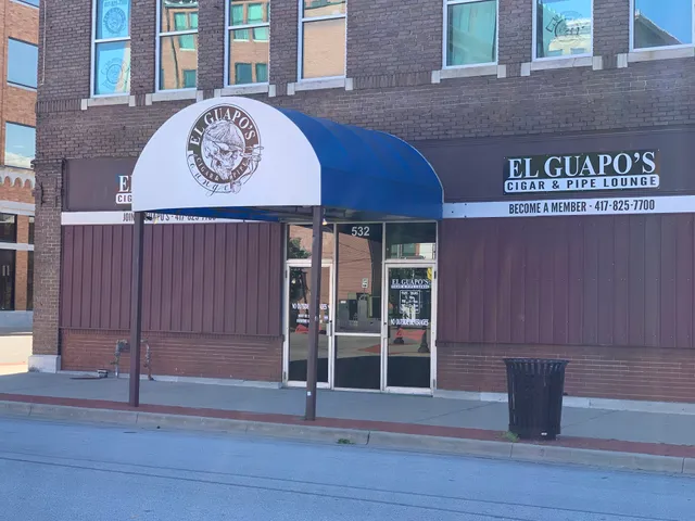 El Guapos Cigar And Pipe Lounge