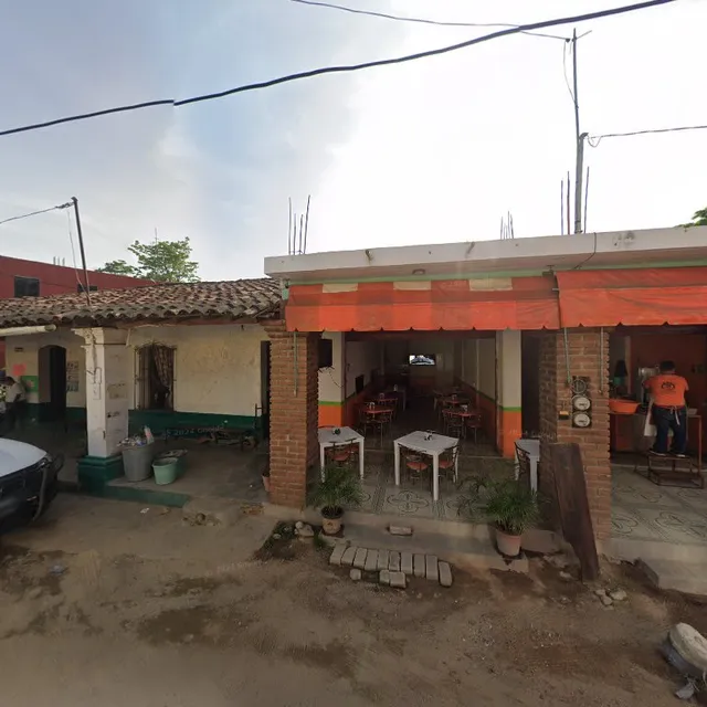 Carnitas Al Estilo Michoacan "Don Omar"