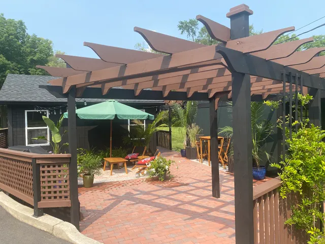 The Willow, Catskill