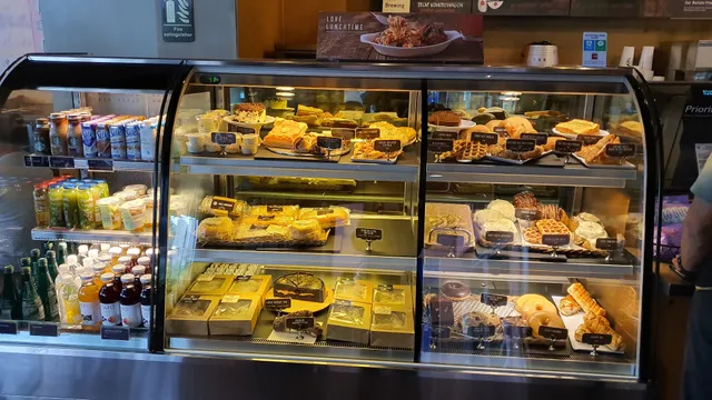 Starbucks Allegro Building Pasong Tamo