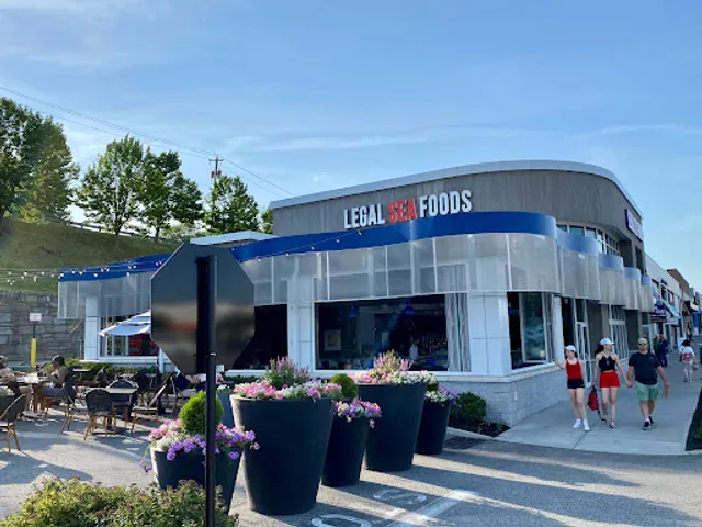 Legal Sea Foods - Cranston