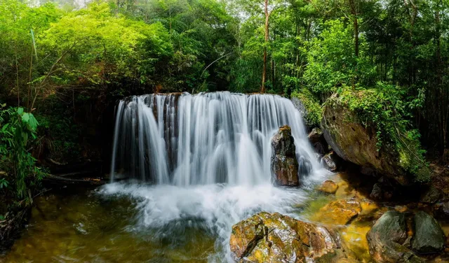 Suoi Tranh Waterfall