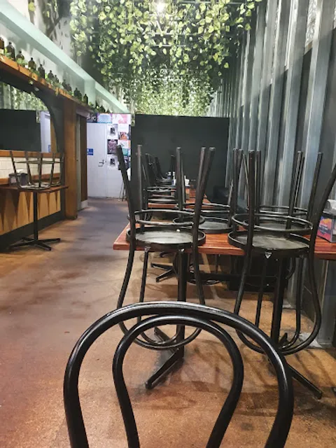 Huxtaburger Hawthorn