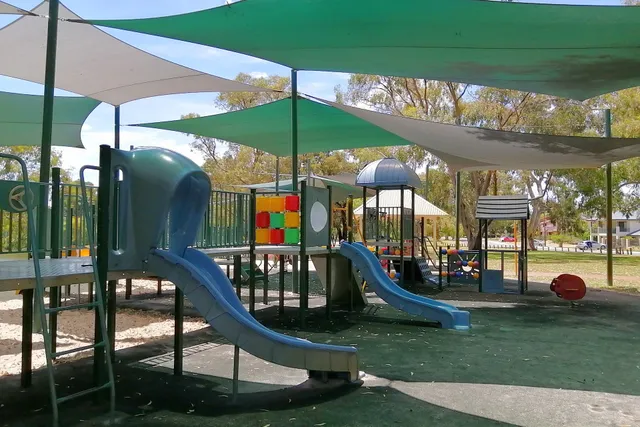 Jackadder Lake Reserve Playground