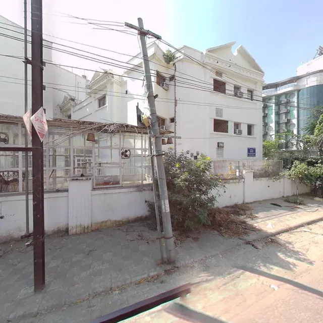 Cozy Shelter By Saira