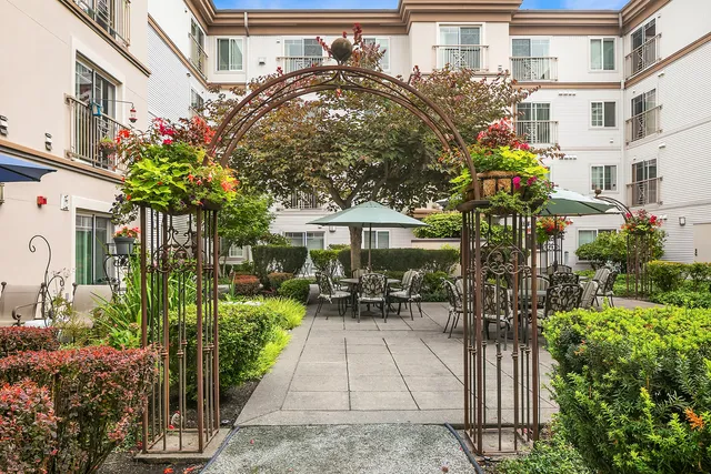 University House Issaquah