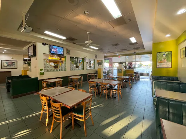 El Tropico Restaurant