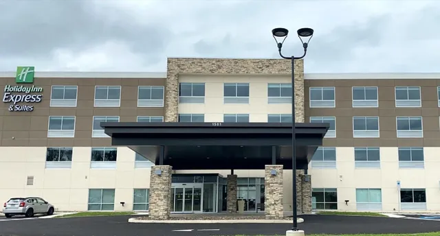 Holiday Inn Express & Suites Carlisle Southwest – I-81 by IHG
