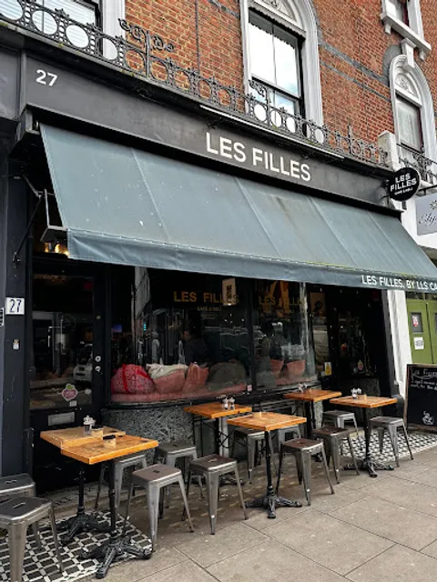 Les Filles Cafe Lancaster Gate